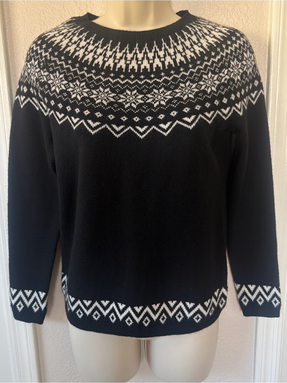 Talbots Women’s Fair Isle Crewneck Sweater Black White Nordic PXS Ski Chalet